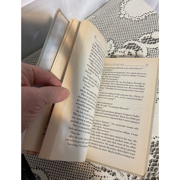 1986 Fighting Over Me By Marjorie Sharmat Teen Book - Picture 6 of 7